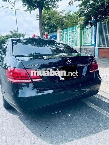 Mercedes-Benz E 200 Đen 5 chỗ