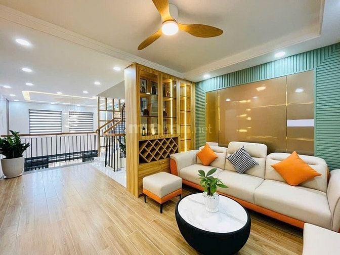 Bán nhà đẹp sổ riêng ở Phan Đăng Lưu P3 Q.Phú Nhuận Giá 3tỷ550