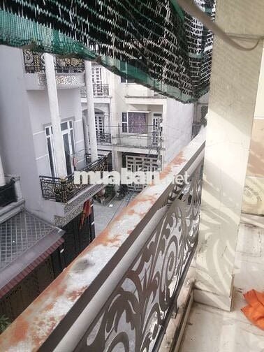 phòng trống cho sinh viên công nhân viên