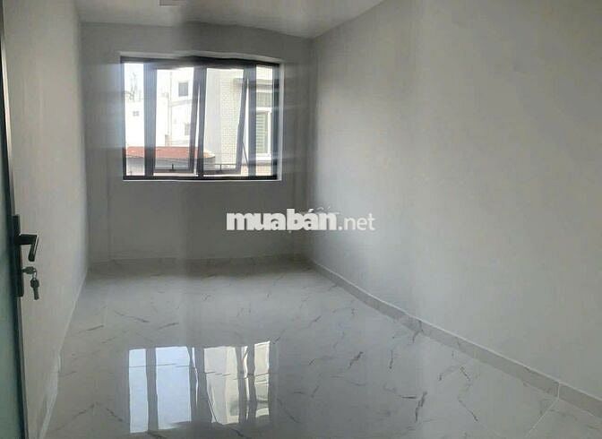 Nhà hẻm xe hơi đường Nguyễn Văn Luông MIỄN TRUNG GIAN