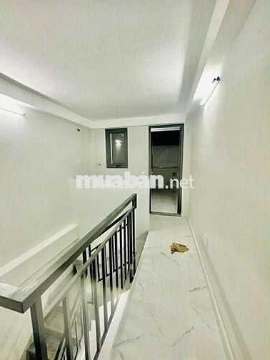 Nhà hẻm xe hơi đường Nguyễn Văn Luông MIỄN TRUNG GIAN