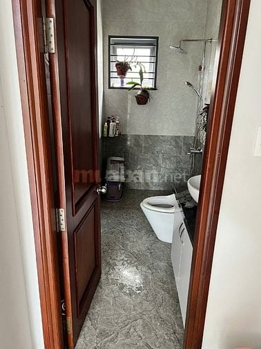 Nhà bán chính chủ 16 tỷ , đường trước nhà 6m . Nhà mới tinh