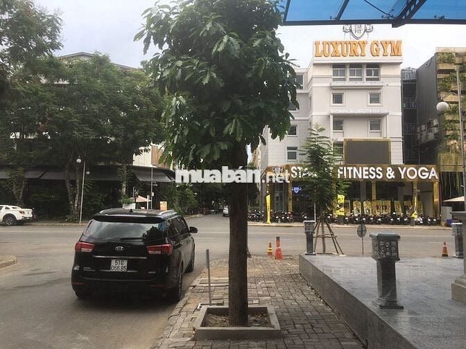 Nhà c4 MT Kinh Doanh kế căn góc Bùi Bằng Đoàn PMH