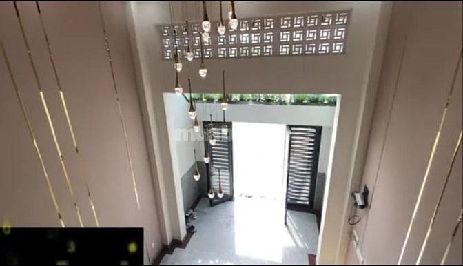 Chính chủ cần bán nhanh căn nhà khu đồng bộ phân lô dân trí cao.