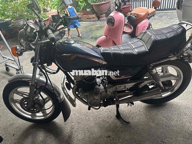 xe chính chủ của ba.già chạy không nổi