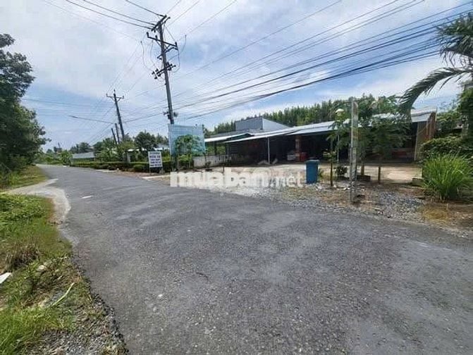 Nhà vườn 4000m2, vềTrung tâm Cần Thơ 30p, đường tỉnh 928, Giá 3.5 tỷ