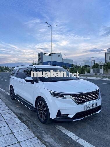 Kia Carnival 2022 Premium 2.2D - 85000 km