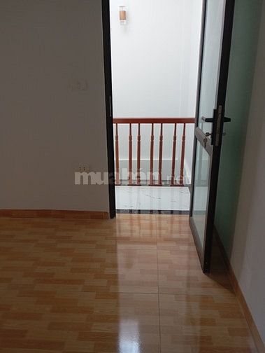 CHO THUÊ NHÀ TẠI CỰ KHỐI LONG BIÊN, NHÀ NGUYÊN CĂN, Ô TÔ ĐÔ. CỬA