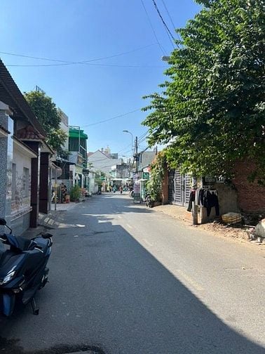 Bán đất mặt tiền đường số 6, Nguyễn Tư Nghiêm, dt 5mx23m, sổ hồng