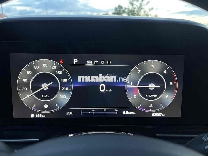 Kia Carnival 2022 Premium 2.2D - 85000 km