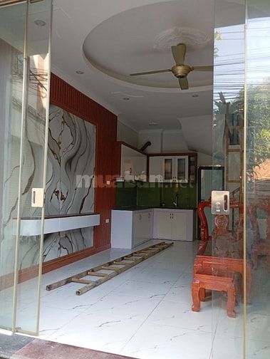 CHO THUÊ NHÀ TẠI CỰ KHỐI LONG BIÊN, NHÀ NGUYÊN CĂN, Ô TÔ ĐÔ. CỬA