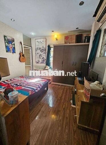 TT phố Thanh Nhàn T2-125m-3N2WC gần phố oto đỗ cửa full nội thất Sổ To