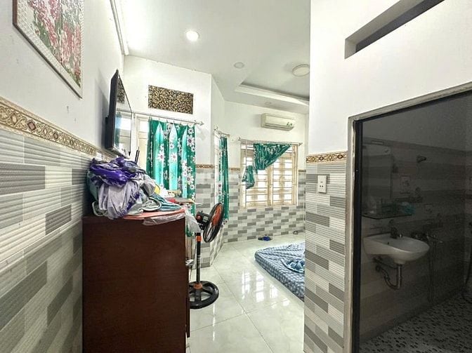 Nhà phố bà lầu đường Trần Xuân soạn quận 7 