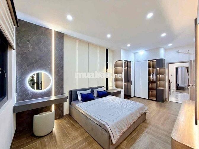 NHÀ ĐẸP HỒNG LOAN ĐƯỜNG D7 VỊ TRÍ ĐẸP NHÀ ĐẸP VỪA HOÀN THIỆN