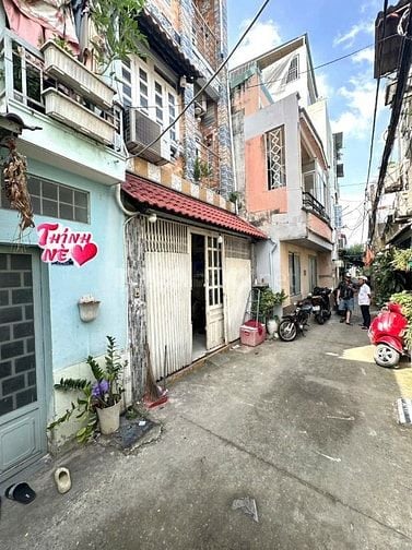 Nhà phố bà lầu đường Trần Xuân soạn quận 7 