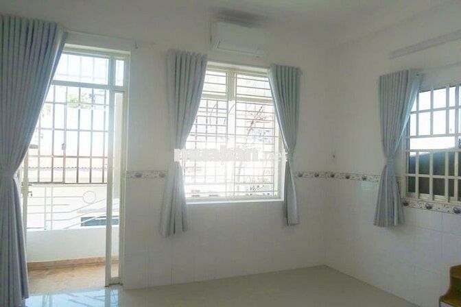 Phòng mới  FULL nội thất ban công rộng Chỉ cho NỮ thuê – Giá tốt 5.5tr