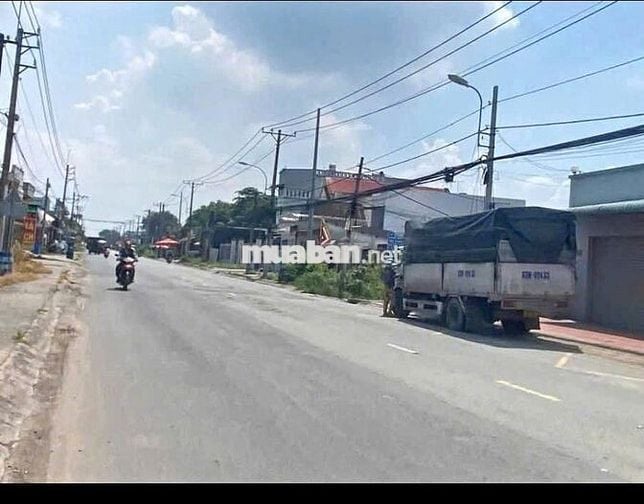 NGÔP GẤP SANG 150m2 CỦ CHI GẦN ĐƯỜNG QUỐC LỘ 22, GẦN BV XUYÊN Á