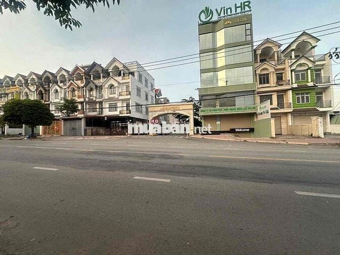 bán đất mặt tiền gần làng đại học quốc gia  đông hoà dt 161m2