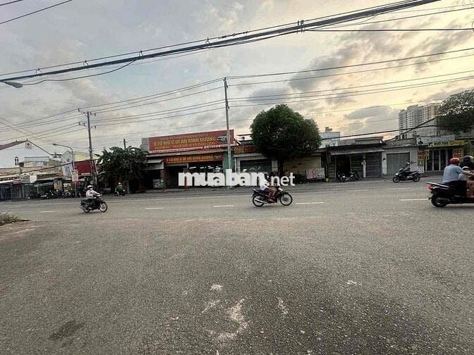 bán đất mặt tiền gần làng đại học quốc gia  đông hoà dt 161m2