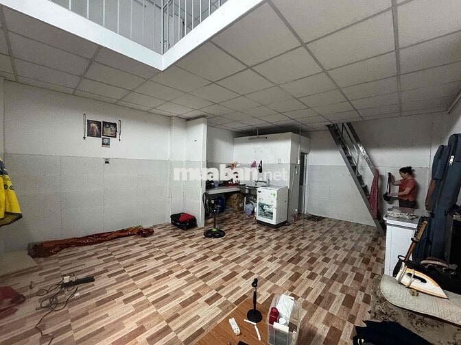 CHDV 1 TRỆT 1 LẦU FULL NỘI THẤT RỘNG 40M2 Ở 3-4 NGƯỜI THOẢI MÁI