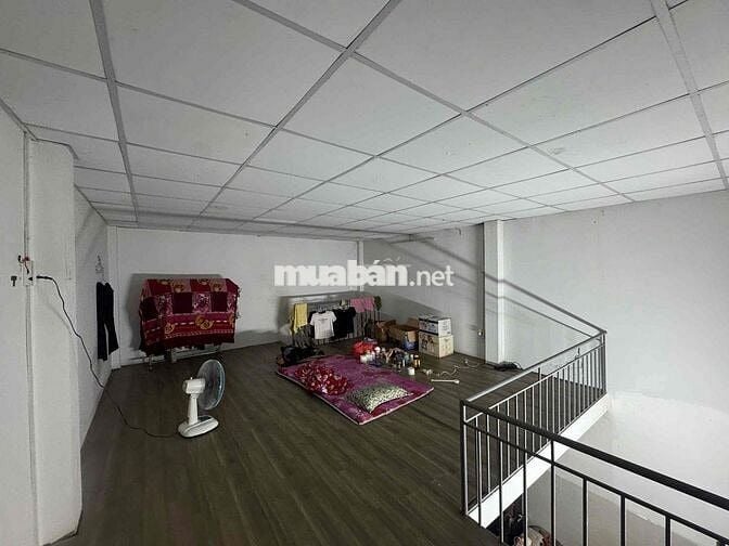 CHDV 1 TRỆT 1 LẦU FULL NỘI THẤT RỘNG 40M2 Ở 3-4 NGƯỜI THOẢI MÁI