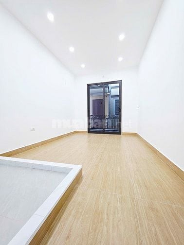 7,65TỶ CÓ NHÀ ĐỐNG ĐA 3PN FULL NỘI THẤT XỊN ĐẸP, RA OTO TRÁNH 15M