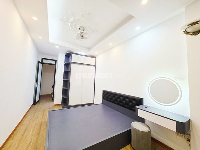 7,65TỶ CÓ NHÀ ĐỐNG ĐA 3PN FULL NỘI THẤT XỊN ĐẸP, RA OTO TRÁNH 15M