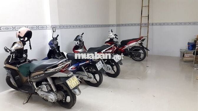 PHAN VĂN HỚN, Q12: Còn 1 phòng CÓ GÁC, WC RIÊNG, KỆ BẾP, LẦU 2 !!!!!!!