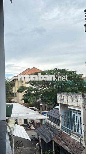 NHÀ NHỎ XINH ĐƯỜNG XE HƠI 6M DỌN VÀO Ở LIỀN