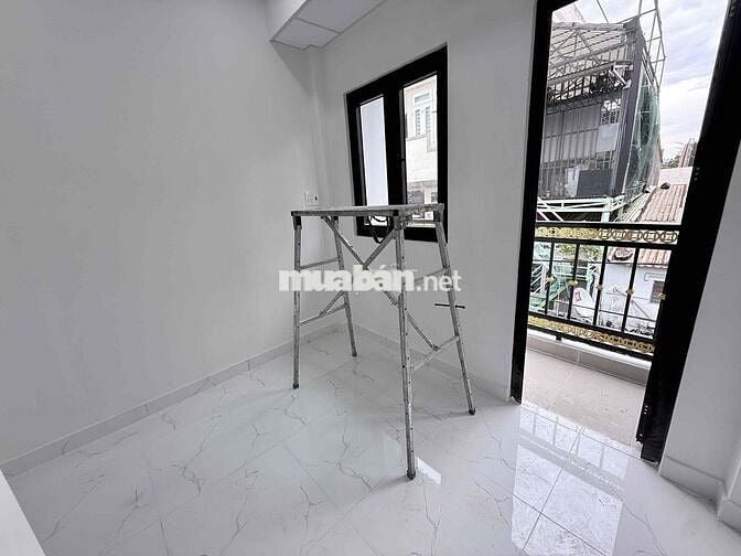 NHÀ NHỎ XINH ĐƯỜNG XE HƠI 6M DỌN VÀO Ở LIỀN