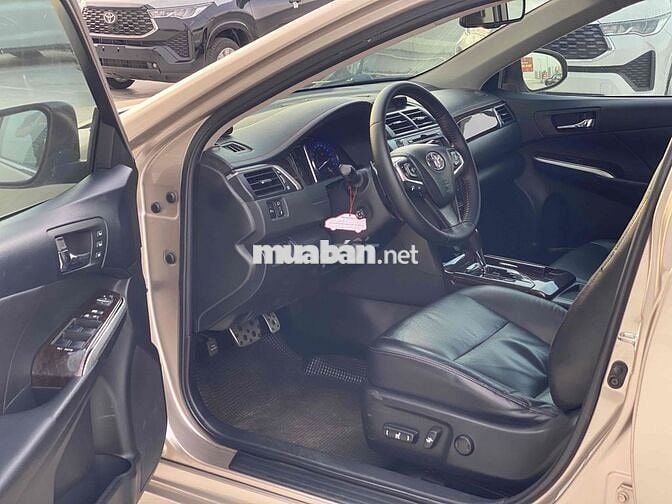 Toyota Camry 2016 2.5Q 90.000 km