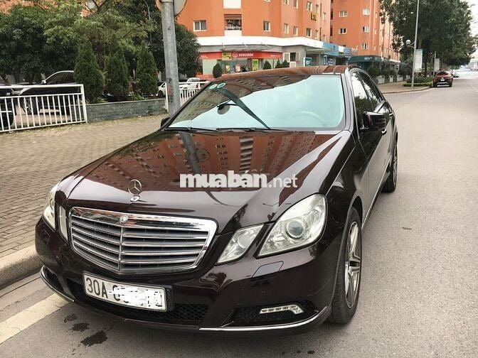 Mercedes-Benz E300 2009 Nâu
