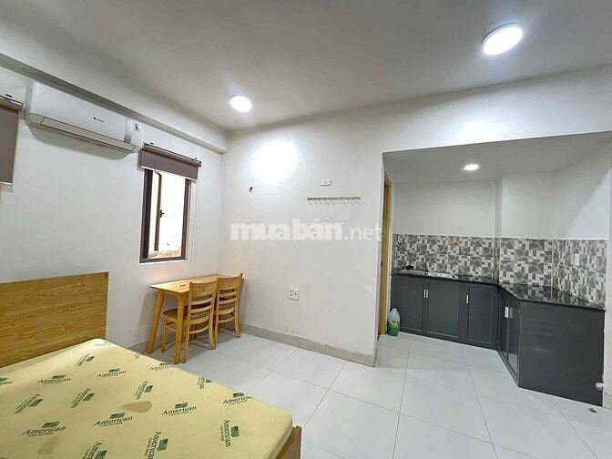 Cho Thuê Studio 25m2 Full NT Thoáng Gần Vòng Xoay Dân Chủ Bờ Kè HS