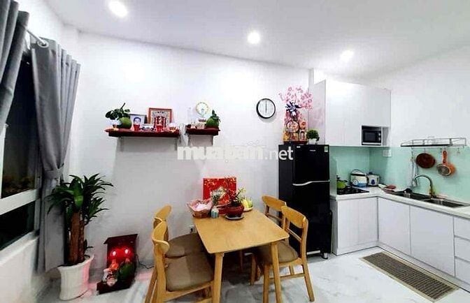 CHỦ BÁN NHÀ MỚI XÂY Ở TÂM HUYẾT 36m2 3ty250