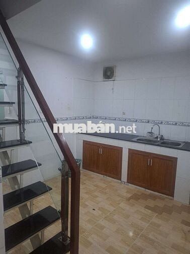 SỔ HỒNG RIÊNG NHÀ 4×13 CẤP4 CÓ LỬNG