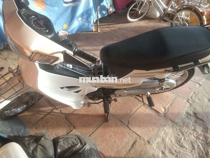 Honda Rim 125 NCX màu Trắng gl ex nhỏ