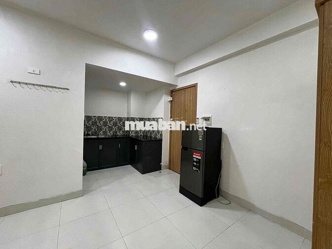 Cho Thuê Studio 25m2 Full NT Thoáng Gần Vòng Xoay Dân Chủ Bờ Kè HS