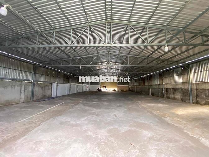cần cho thuê gấp kho xưởng 800m2 mới tinh tươm