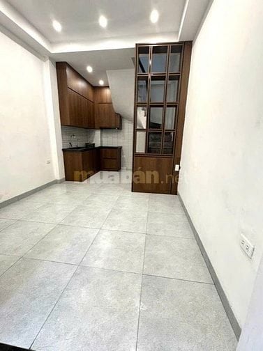 Tôi cần bán căn nhà phố Thuy Khuê, Tây Hồ. SĐ 22m2x4 tầng: 3,75 tỷ.