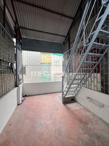 Tôi cần bán căn nhà phố Thuy Khuê, Tây Hồ. SĐ 22m2x4 tầng: 3,75 tỷ.