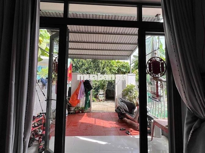 Nhà hẻm ô tô, không ngập lụt 2ty850