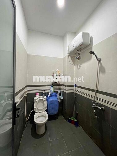 Nhà hẻm ô tô, không ngập lụt 2ty850