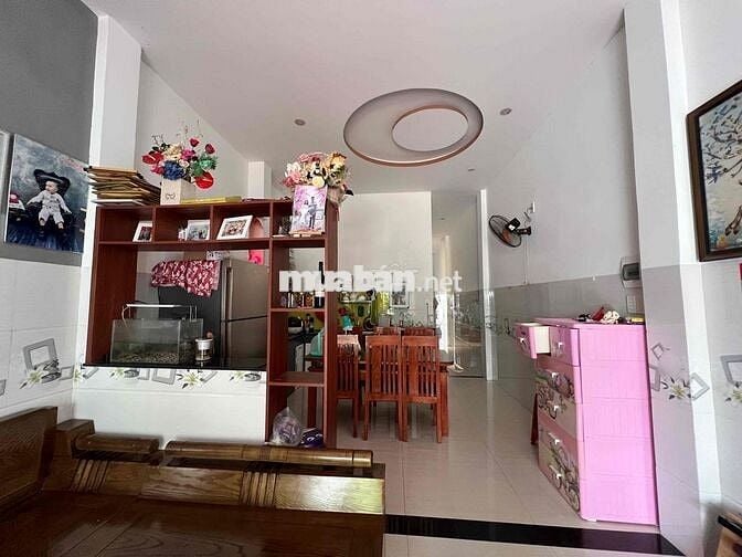 Nhà hẻm ô tô, không ngập lụt 2ty850