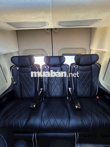 Ford Transit Limousine 10-12 chỗ Mới 100%