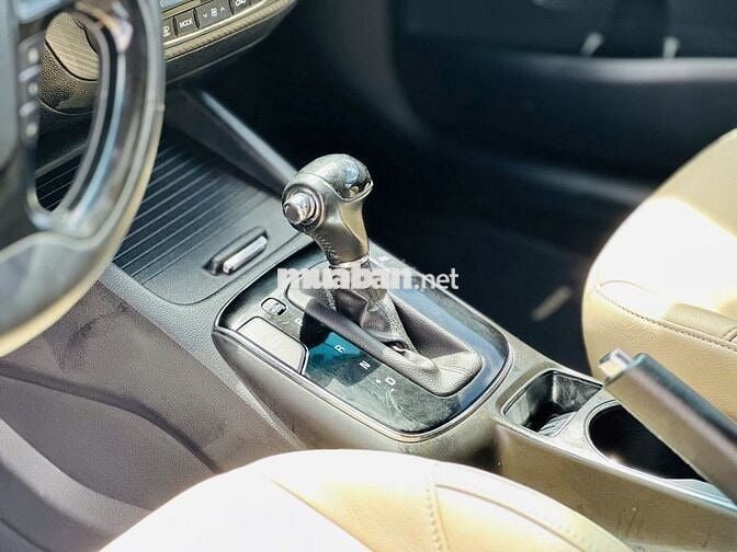 KIA Cerato 2018 Xăng 1.6L Đen