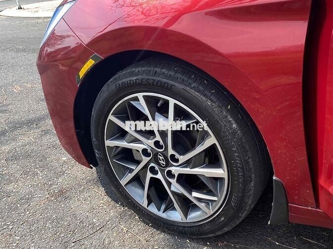 Hyundai Elantra 2019 2.0AT - 60000 km