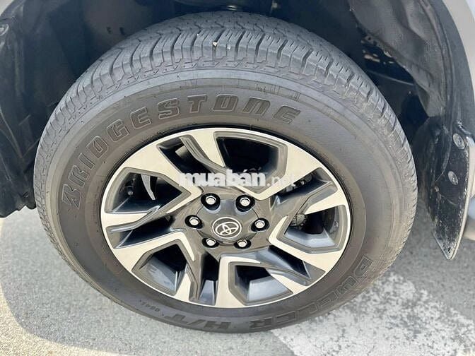 Toyota Fortuner Legender 2023 2.4L 4x2 AT 34000 Km