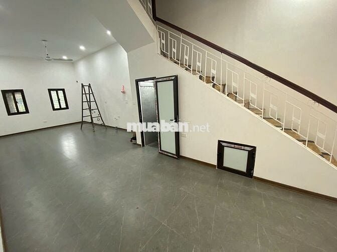 CHO THUÊ NHÀ ĐẸP NGUYÊN CĂN PHỐ THƯỢNG THANH, SIÊU KINH DOANH, 20tr/th