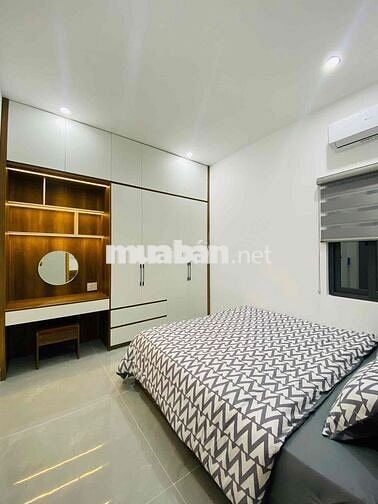 Bán nhà 2 tầng mặt tiền Cù Chính Lan