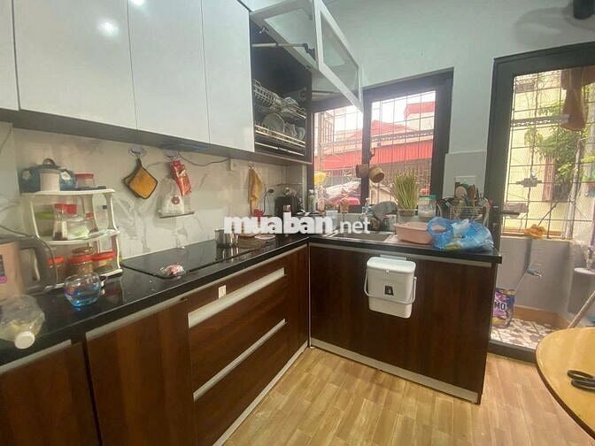 Nhà Riêng Giá Hợp Ví Cực Hiếm Thanh Xuân 30m 4Tầng Giá 6.15tỷ Gần ÔTô